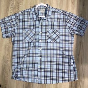 Carhartt Men’s Short Sleeve Blue Plaid Button up 2-Pocket Shirt.   Size XXL